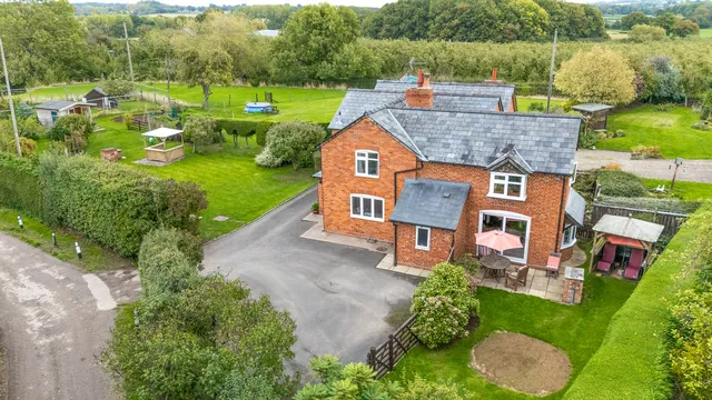 Portmeirion Cottage Kinnersley, Hereford HR3 6PD