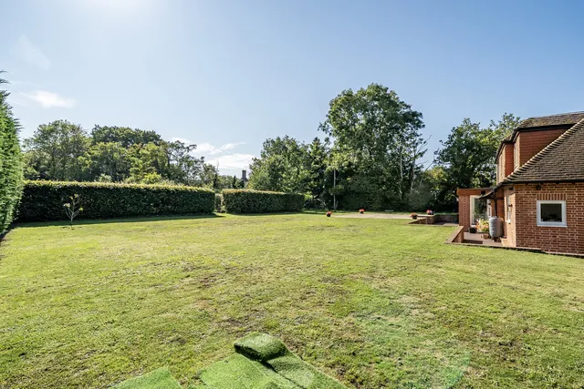 The Domain Greyfriars Lane, Pulborough RH20 4HE
