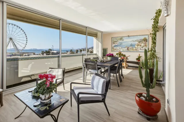 Apartment in Marseille, Provence - Var