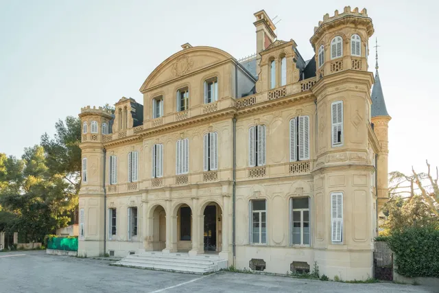 Apartment in Marseille, Provence - Var