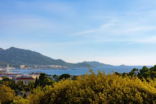 Apartment in Marseille, Provence - Var