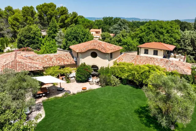 Villa in Aix En Provence, Provence - Var