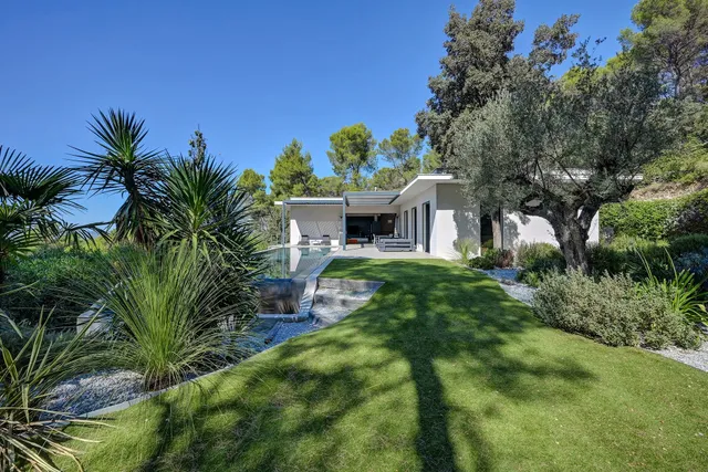 Villa in Bouc Bel Air, Provence - Var