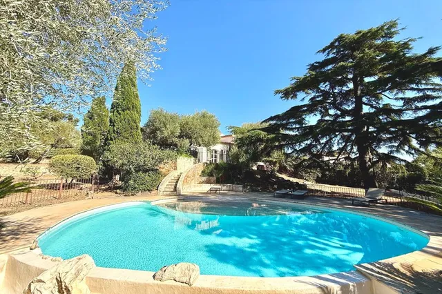 Villa in Grimaud, French Riviera