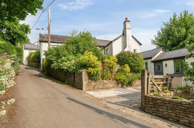 2 Lears Cottages Dry Lane, Exeter EX6 7PE