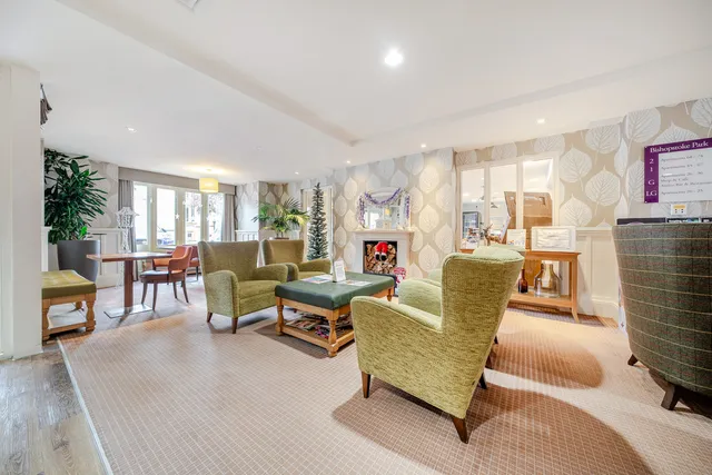 2 Spence Close, Eastleigh SO50 6JB