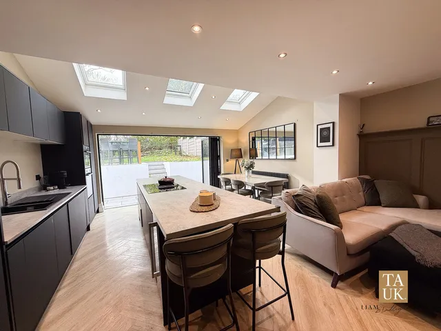 13 Clarendon Road, Manchester M34 5PP