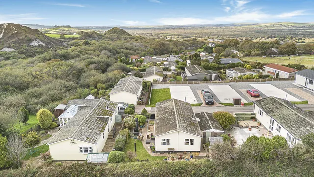 8 Roseveare Park, Gothers, St. Dennis PL26 8GY
