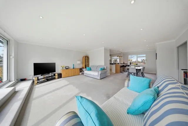 Flat 7, 5 Overbury Avenue, Beckenham BR3 6PZ