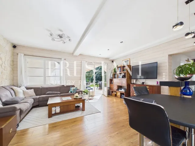 Biarritz city centre — Apartment with tropical garden, terrace, garage