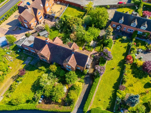 14 Hanstone Road, Stourport-on-Severn DY13 0HH