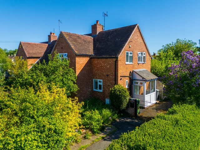 14 Hanstone Road, Stourport-on-Severn DY13 0HH