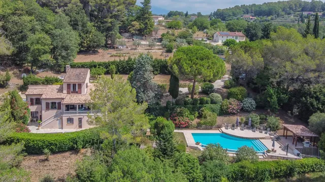 Villa in Chateauneuf Grasse, French Riviera