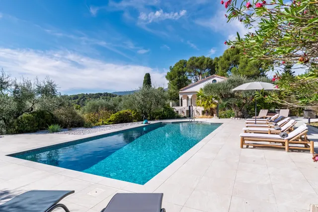 Villa in Roquefort Les Pins, French Riviera