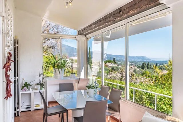 Villa in Le Rouret, French Riviera