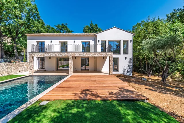 Villa in Chateauneuf Grasse, French Riviera