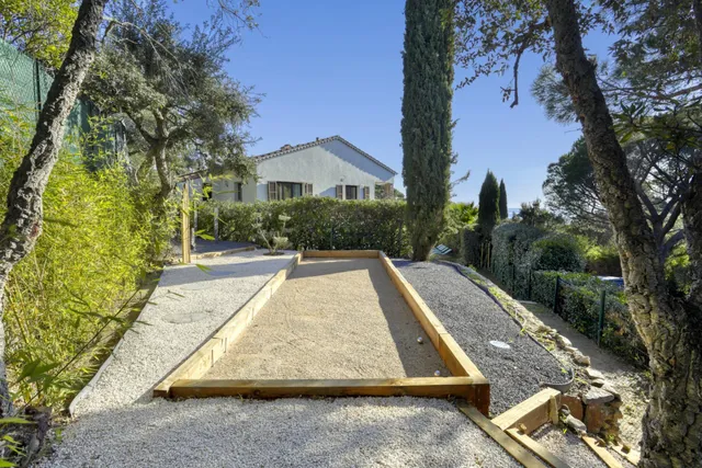 Villa in La Croix Valmer, French Riviera
