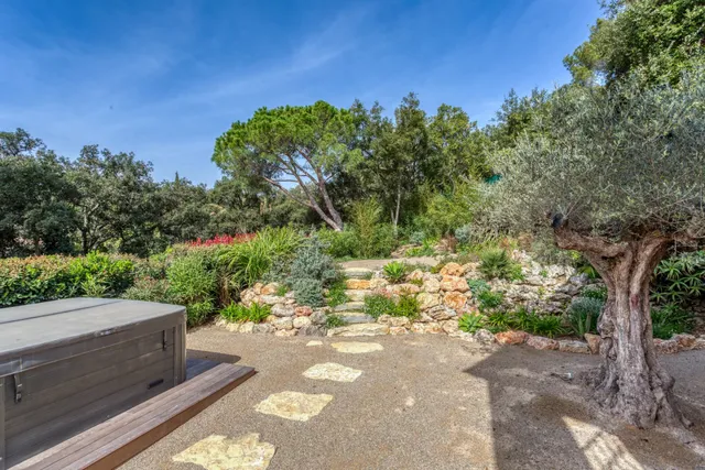 Villa in La Croix Valmer, French Riviera