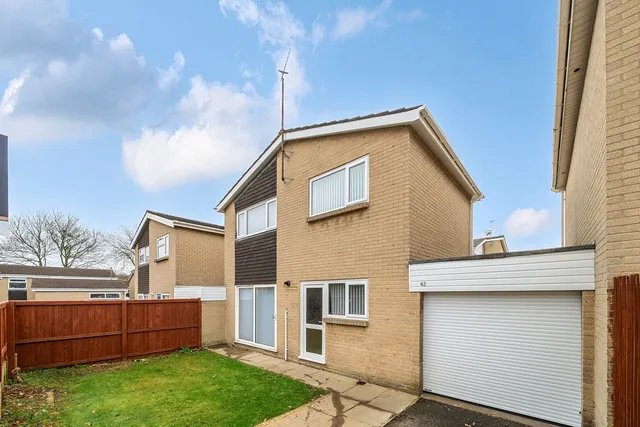 42 Buckles Close, Cheltenham GL53 8QT
