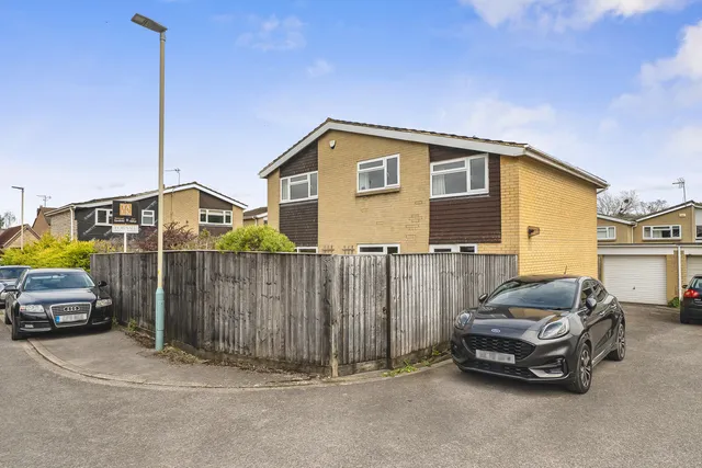 38 Buckles Close, Cheltenham GL53 8QT