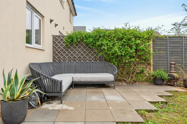 55 Barley Fields, Bristol BS35 1AJ