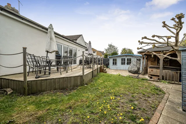 135 Sun Lane, Gravesend DA12 5HW