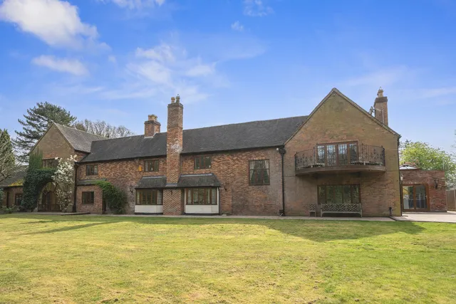 Barns Farm Roman Lane, Sutton Coldfield B74 3AF