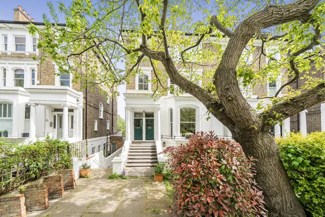 6 Steele’s Road, London NW3 4SE
