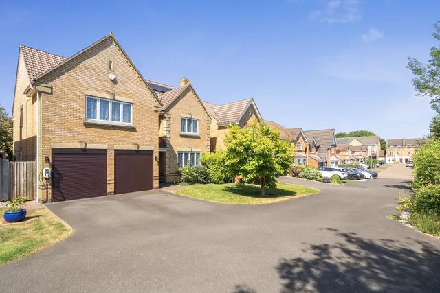 31 Braunstone Drive, Allington ME16 0UG