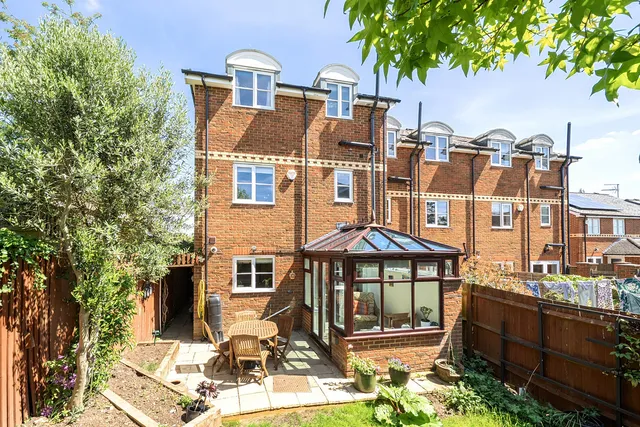 70 Farleigh Lane, Barming ME16 9AY