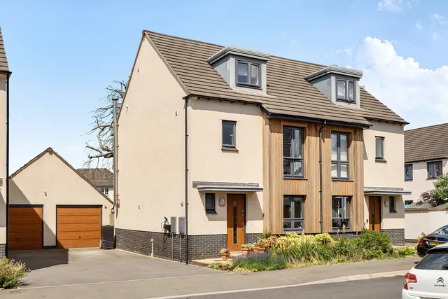 35 Alexander Road, Bristol BS16 1UZ