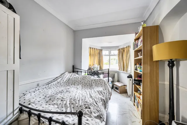 49 Sherwood Road, Hendon NW4 1AE