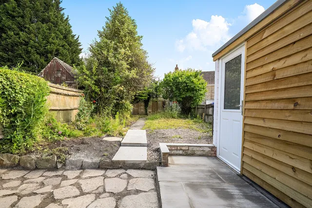 21 Shurnhold, Melksham SN12 8DD