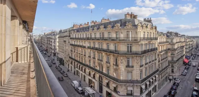 Apartment in 8th (Golden Triangle - Parc Monceau), Paris