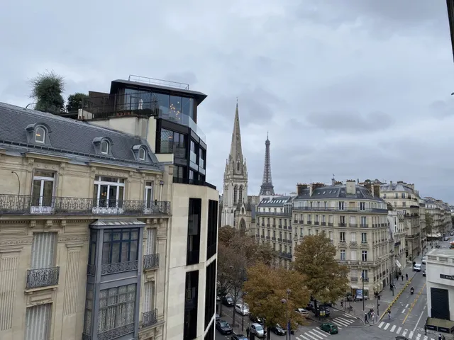 Apartment in 8th (Golden Triangle - Parc Monceau), Paris