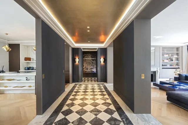Apartment in 8th (Golden Triangle - Parc Monceau), Paris