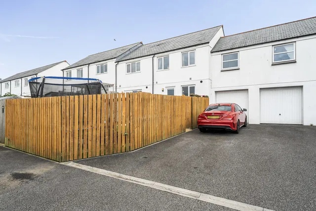 21 Onyx Walk, Bodmin PL31 2FS