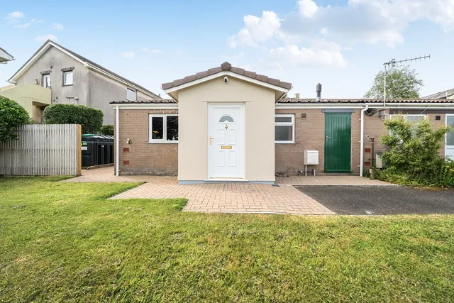 1 Hillside Park, Bodmin PL31 2NB