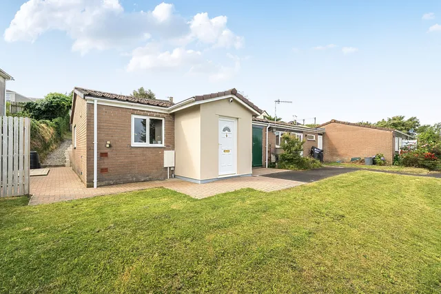 1 Hillside Park, Bodmin PL31 2NB