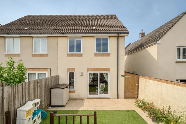 46 South View Crescent, Bristol BS36 2LP