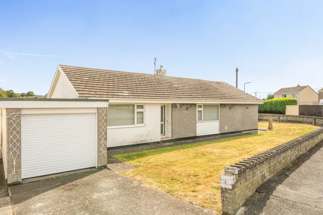 10 Glorian Estate, Amlwch LL68 9DT
