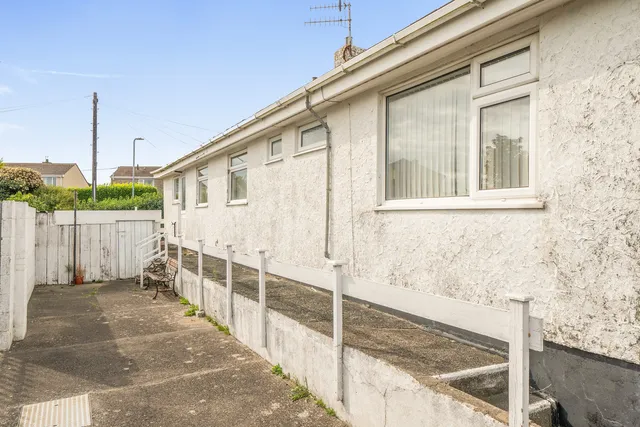 10 Glorian Estate, Amlwch LL68 9DT