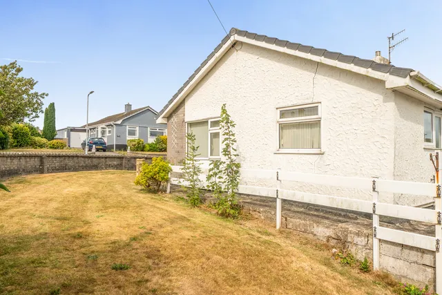 10 Glorian Estate, Amlwch LL68 9DT