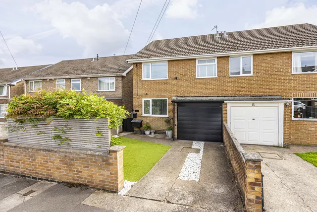 14 Hobart Drive, Nottingham NG9 8PX