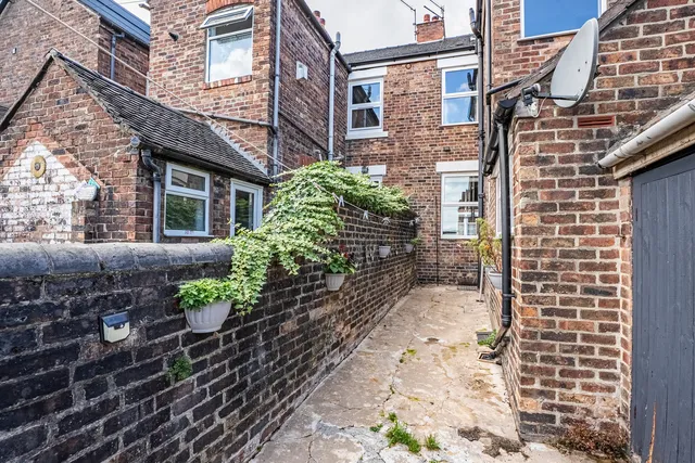 32 Westland Street, Penkhull ST4 7HD