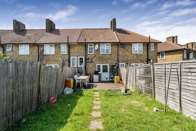 22 Dorchester Road, Morden SM4 6QE
