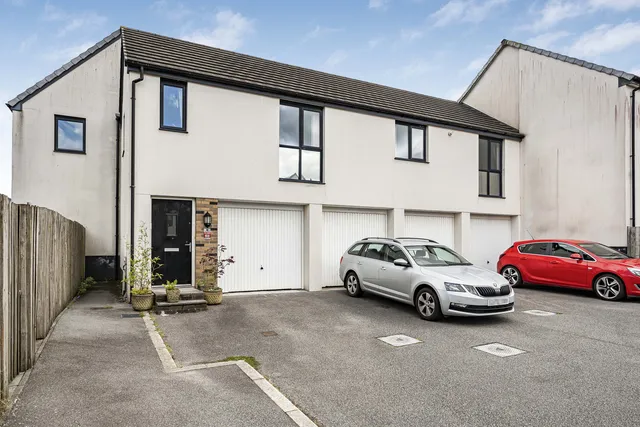 11 Jan Luke Way, Camborne TR14 8FQ