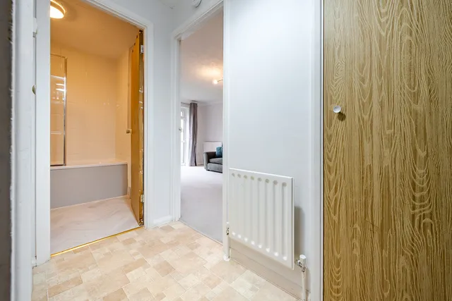 15 Inkerman Road, Woking GU21 2BG