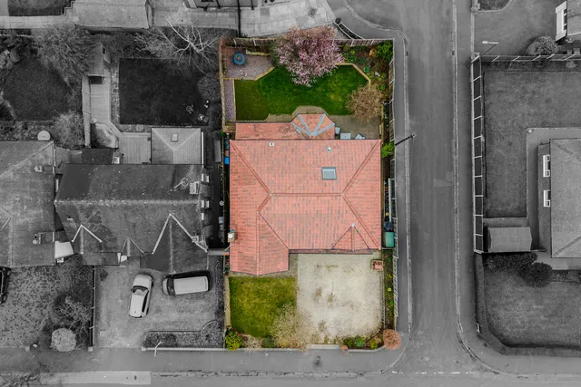 15 Sandringham Road, Hazel Grove SK7 4RN