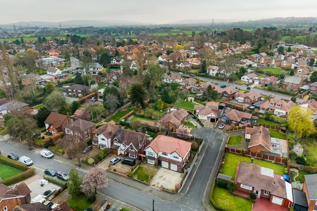 15 Sandringham Road, Hazel Grove SK7 4RN